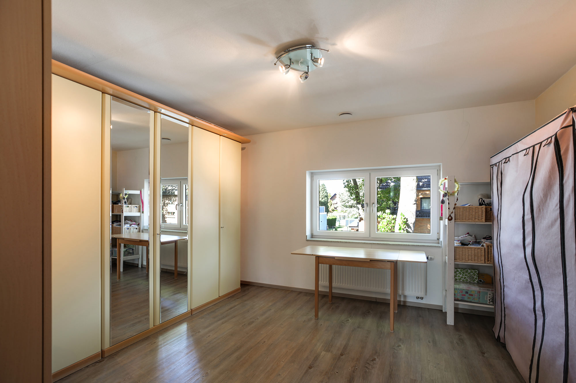 Büro / Kinderzimmer / Ankleide