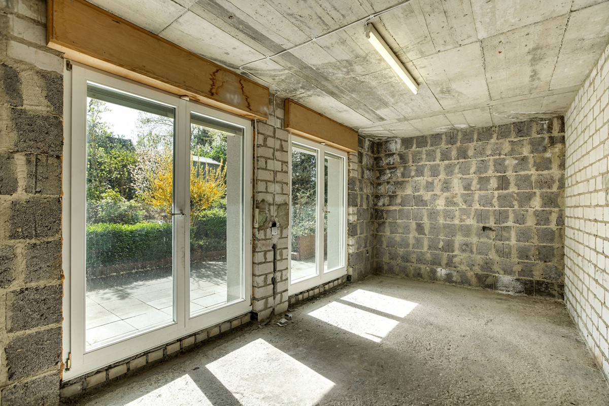 Einliegerwohnung: Rohbau mit Potential