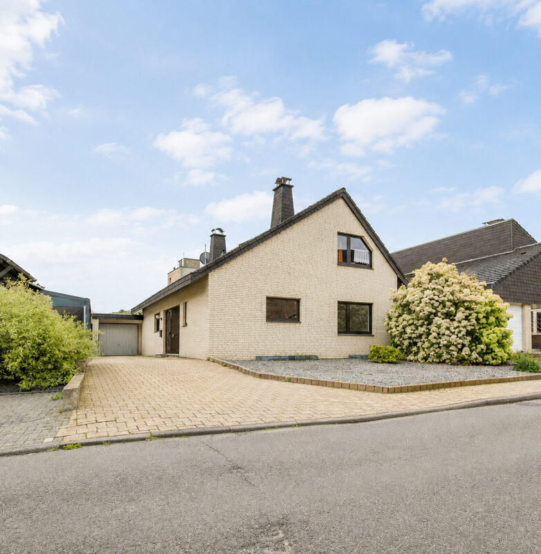Raum für Familie, Ruhe und Lebensqualität – Freistehendes Wohnhaus mit besonderem Charakter